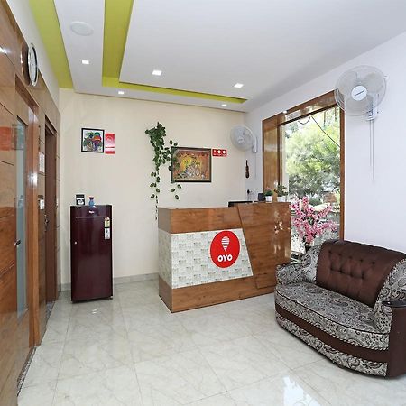 Oyo 10228 Hotel Chandramouli Jaipur Eksteriør billede